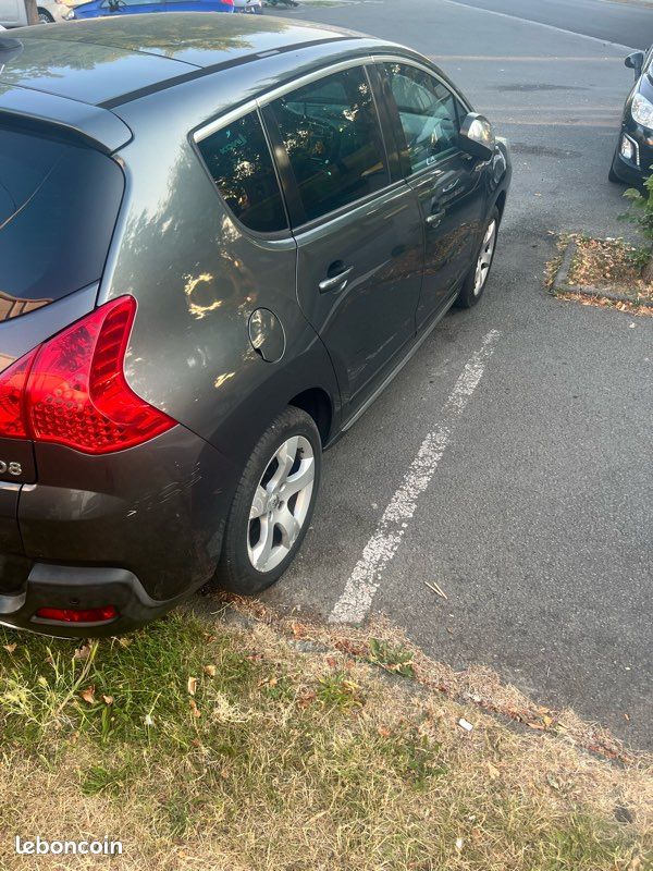 Peugeot 3008 Hdi (image 1)