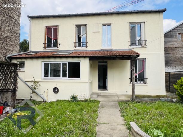 Propriété 7 pièces 200 m²
