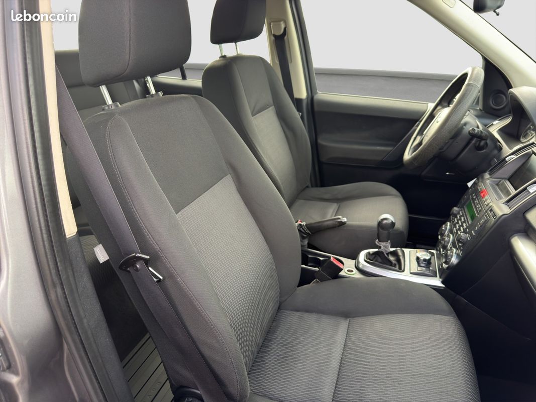 Land Rover FREELANDER 2 TD4 2.2 150ch 4X4 S (image 16)