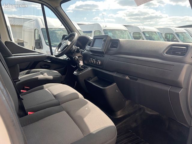17990 HT - RENAULT Master L2H2 DCI 135 Grand Confort GPS 2,3 L - 11/2022 - 66000 kms (image 6)