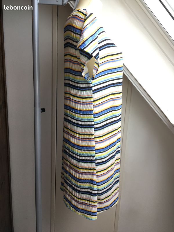 Robe rayée multicolore Bershka - T.XS - TBE (image 3)