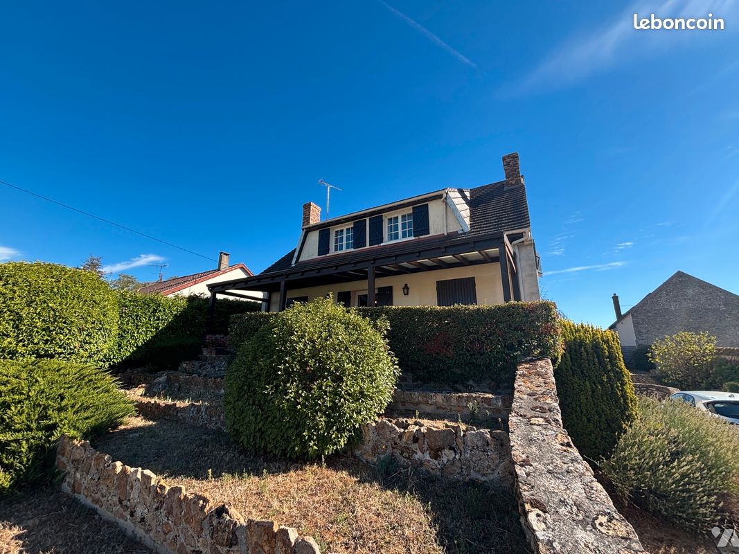 Maison 5 pièces 114 m² · à La Grande-Paroisse · 114 m² · 245 000 €