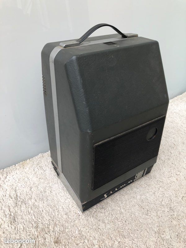 Malette Audiovisuelle / Projecteur SIMDA Vintage Paris 75001
