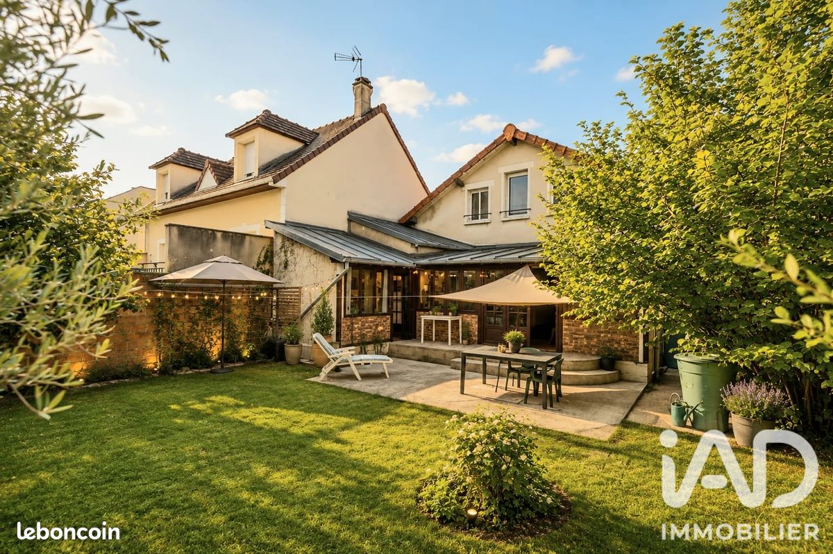 Maison 6 pièces 123 m² · à Saint-Maur-des-Fossés · 123 m² · 594 000 €