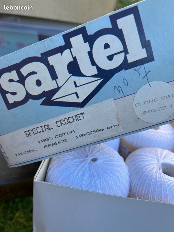 Boîte à Bobines Sartel – Vide – Pour Couture Ou Collection – Neuf