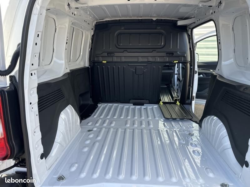 Citroen Berlingo Van M Diesel 130ch automatique Pack Connect (image 32)