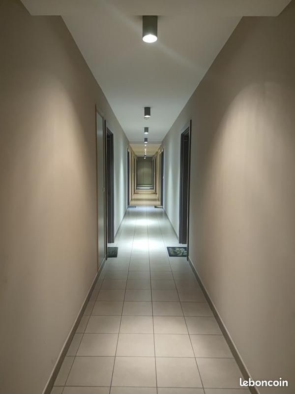 Parking 45 m² · à Nice · 45 m² · 180 000 €
