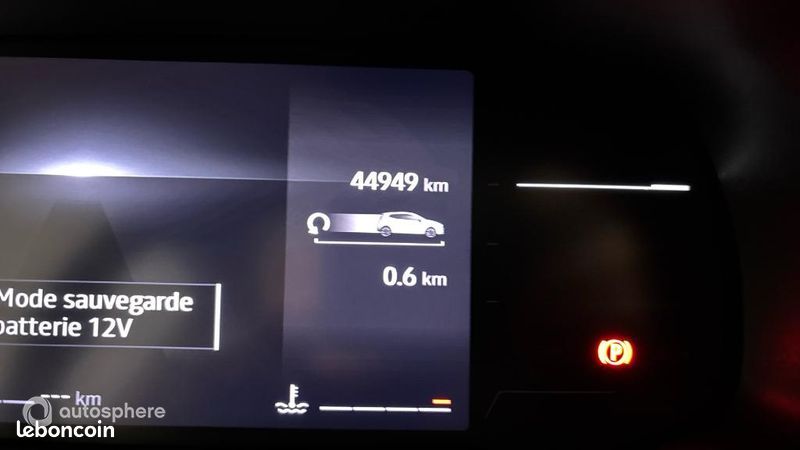 Renault Clio 1.5 Blue dCi 100ch Evolution - 24 (image 9)