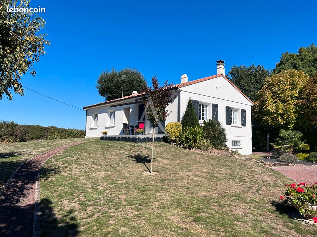 Maison 4 pièces 98 m² · à Beaulieu-sous-la-Roche · 98 m² · 248 000 €