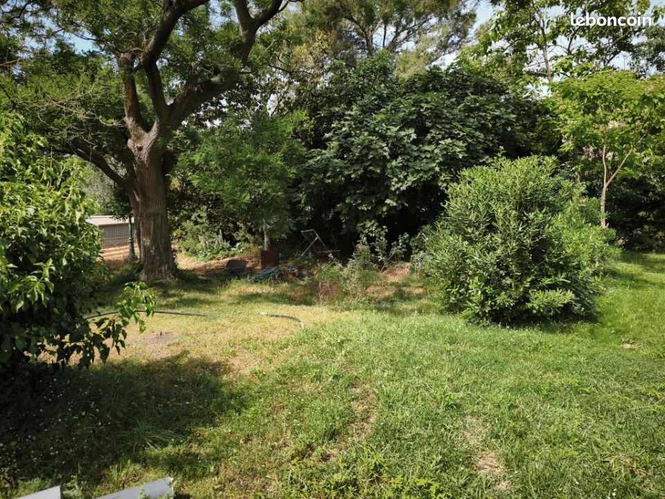 Terrain 653 m² · à Toulon · 349 000 €