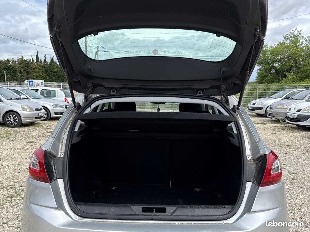 PEUGEOT 308 1.6 HDi 92ch FAP BVM5 Access (image 9)