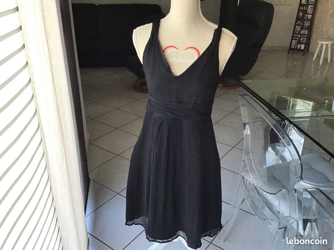Robe (image 1)