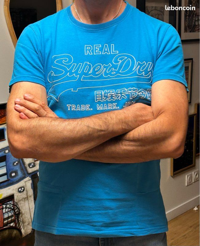 T-shirt Superdry taille M (image 1)