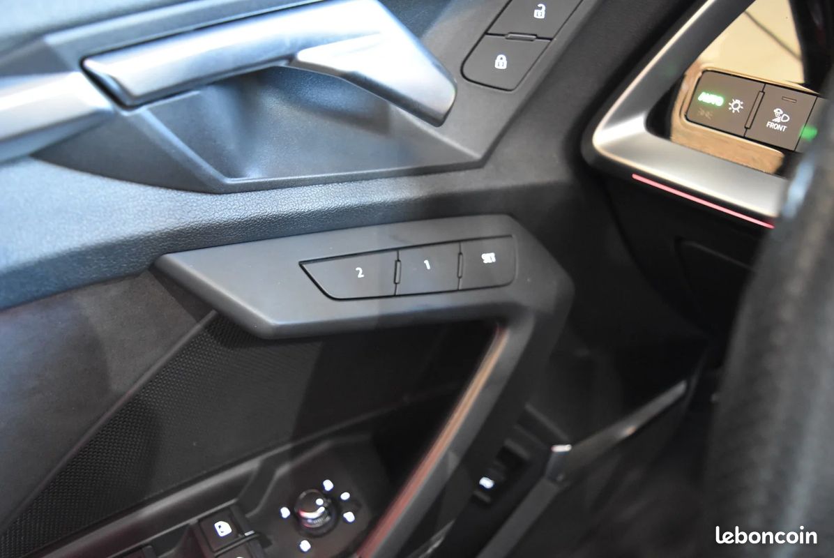 AUDI S3 SPORTBACK TFSI 310 S tronic 7 Quattro (image 30)