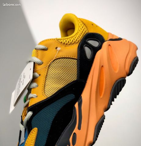 AD Yeezy Boost 700 "Sun" (image 5)