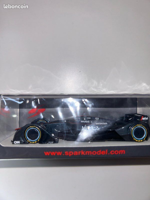 Mac- LAREN MP4-X 1/18 SPARK - Dans sa boite- inbox parfait état