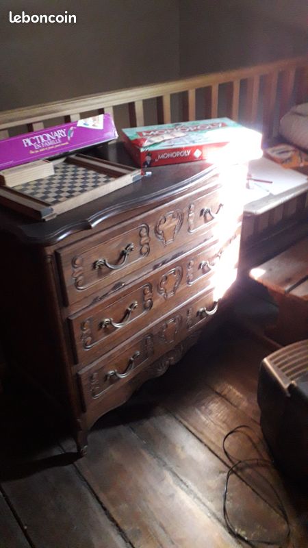 Commode (image 1)