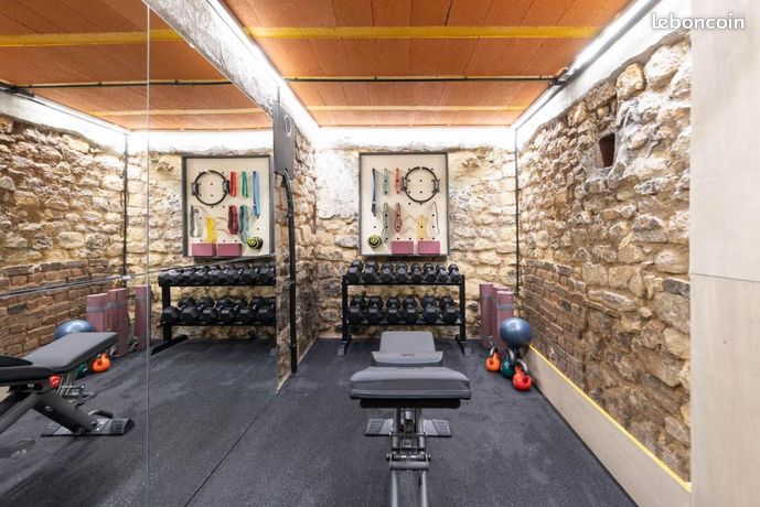 Maison a louer paris-13e-arrondissement - 5 pièce(s) - 216 m2 - Surfyn