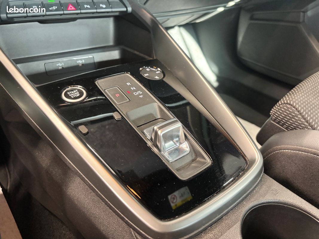 AUDI A3 Sportback 40 TFSIe 204 S tronic 6 S Line CarPlay Caméra de recul Entretient Audi Origine France Garantie 12mois (image 22)