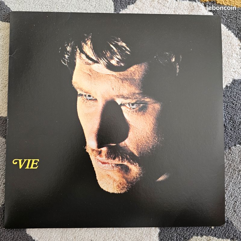 33 tours / Johnny Hallyday/ Vie (image 1)