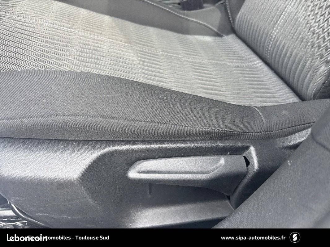 Opel Corsa F 1.2 75 ch BVM5 Elegance Business 5p (image 29)