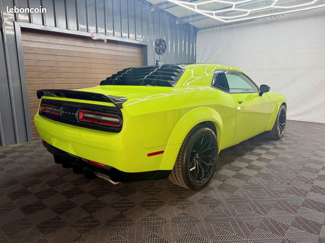 Dodge CHALLENGER R/T Scat Pack Widebody V8 6.4 492 ch – CarPlay – Caméra – Harman Kardon (image 21)