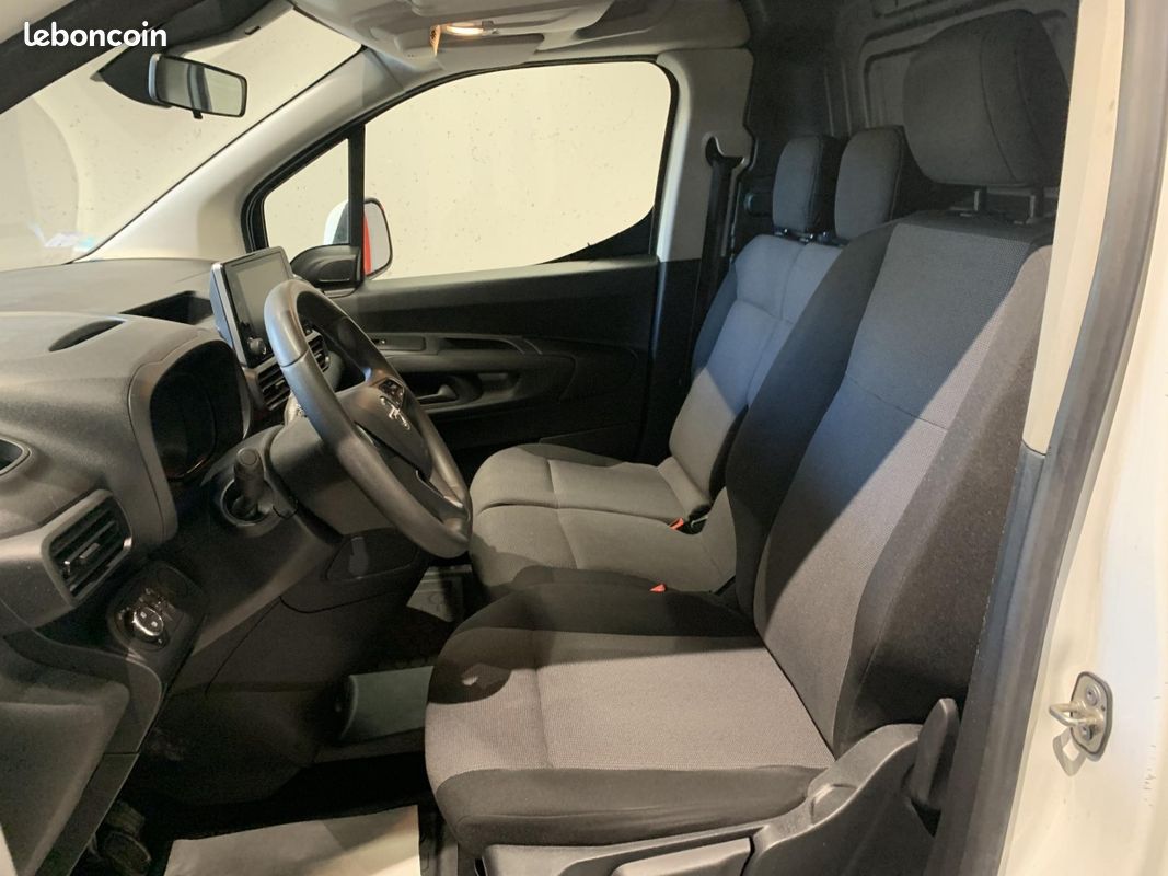 Opel Combo (4) 1.2 110ch L1H1/Standard Cargo (image 11)