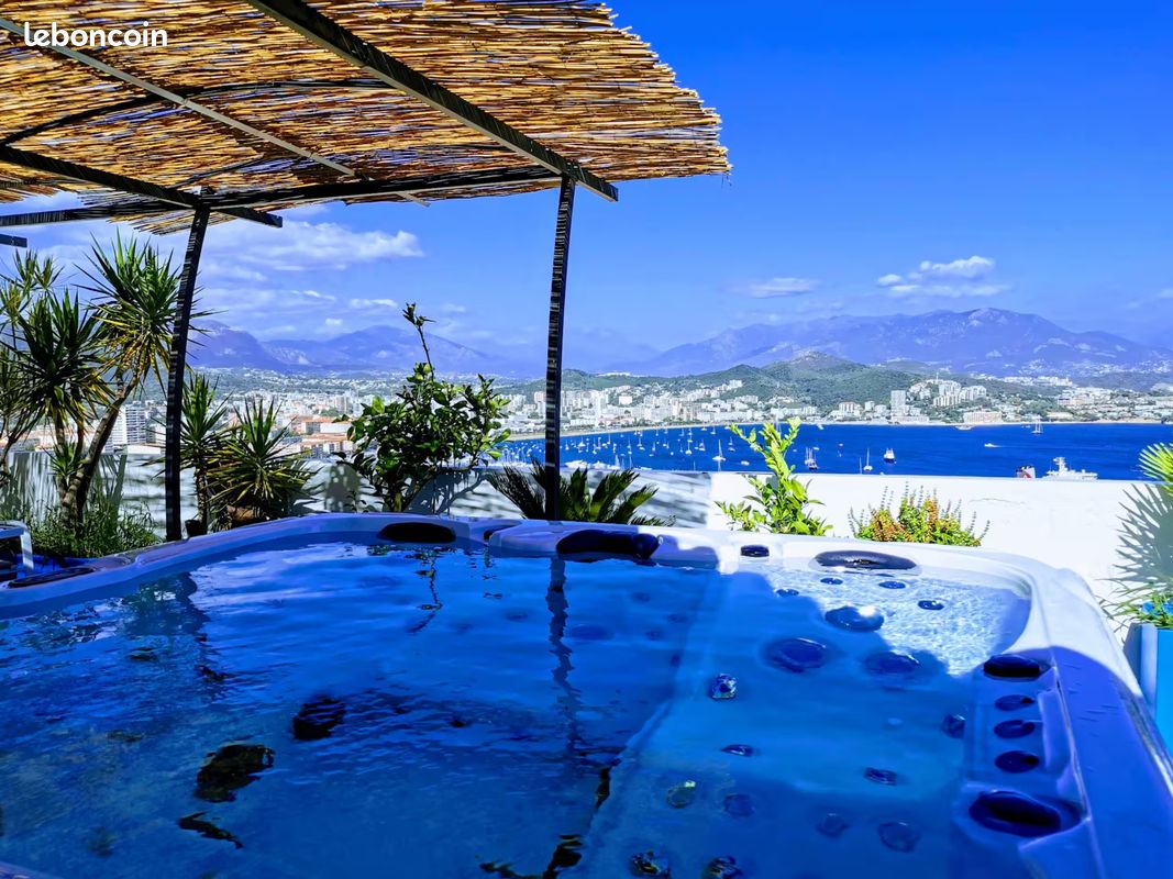 Appartement 3 pièces 100 m² · à Ajaccio · 100 m² · 1 850 €/mois