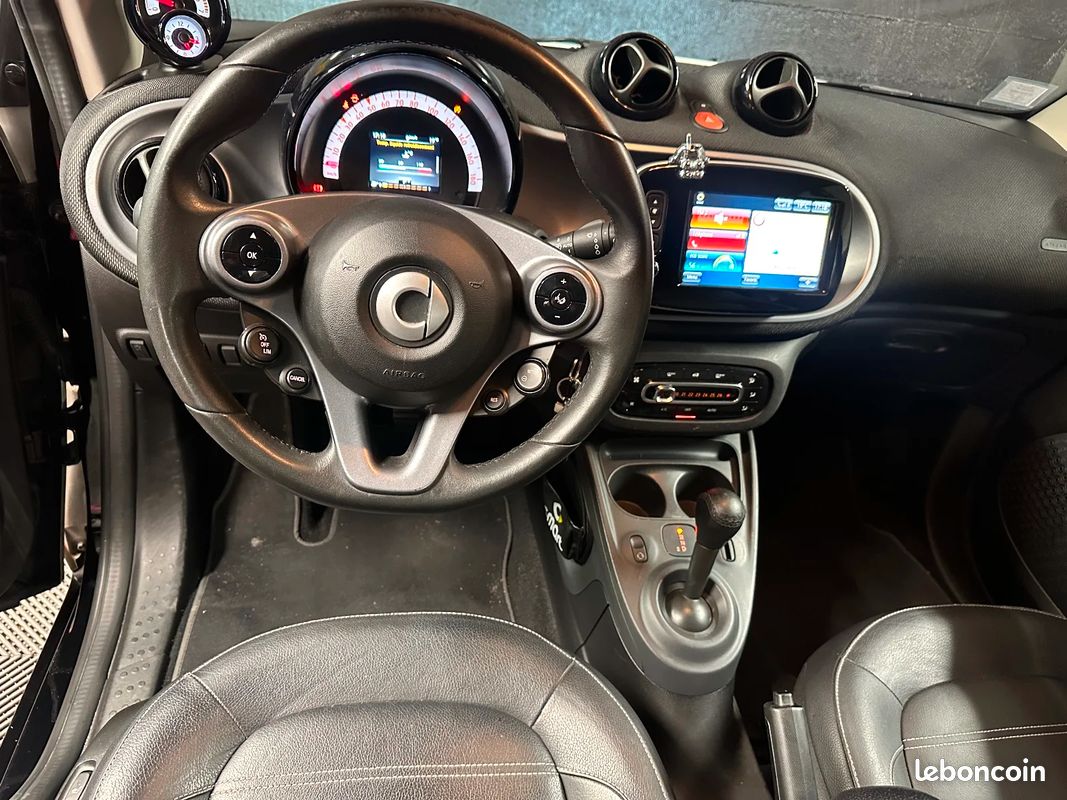 SMART FORTWO COUPE 0.9 90 ch S&S BA6 Passion 7580 (image 12)