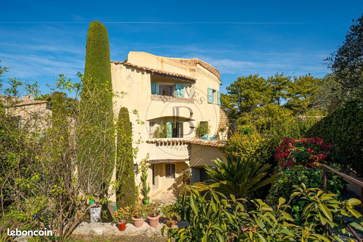 Maison 5 pièces 120 m² · à Mouans-Sartoux · 120 m² · 1 090 000 €