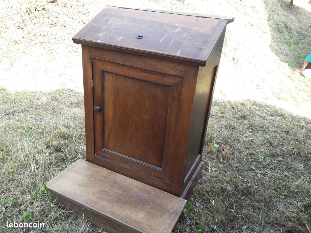 Table de nuit (image 1)