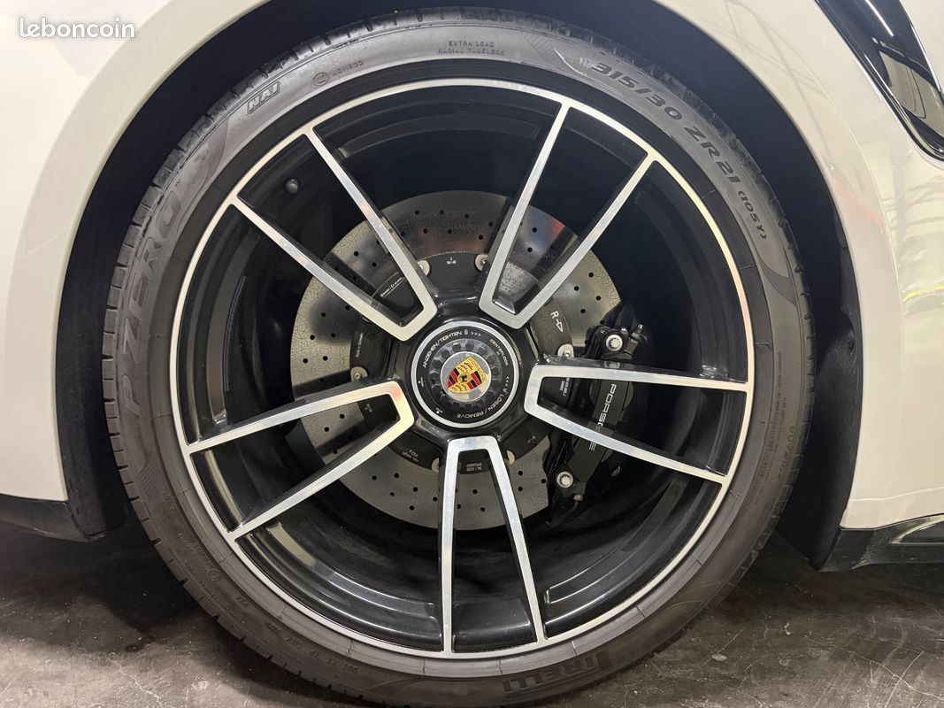 Porsche 911 992 TURBO S 650CH CABRIOLET PDK (image 41)