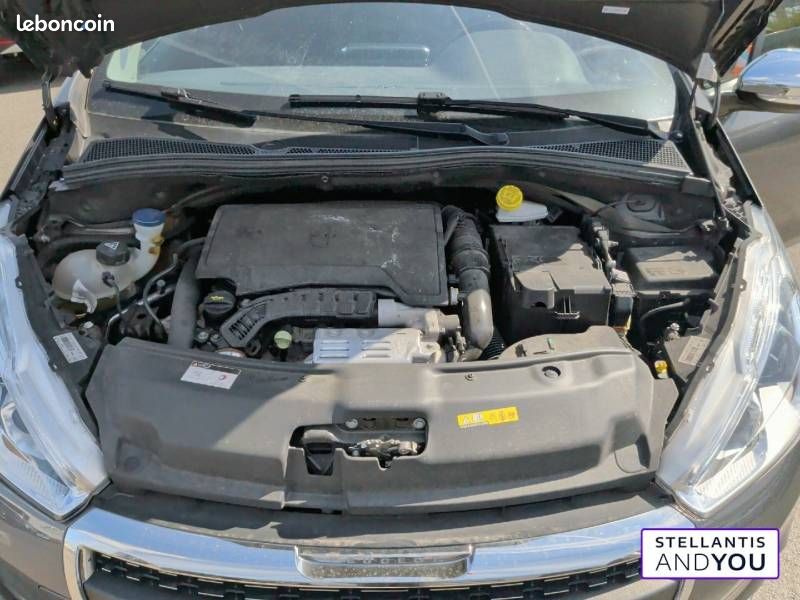 Peugeot 208 PureTech 110ch S&S EAT6 Allure (image 7)