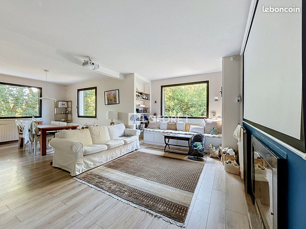 Maison 6 pièces 135 m² · à Saint-Martin-du-Vivier · 135 m² · 2 227 €/mois