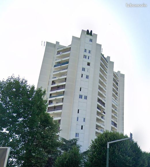 Appartement 5 pièces 98 m² · à Reims · 98 m² · 745 €/mois