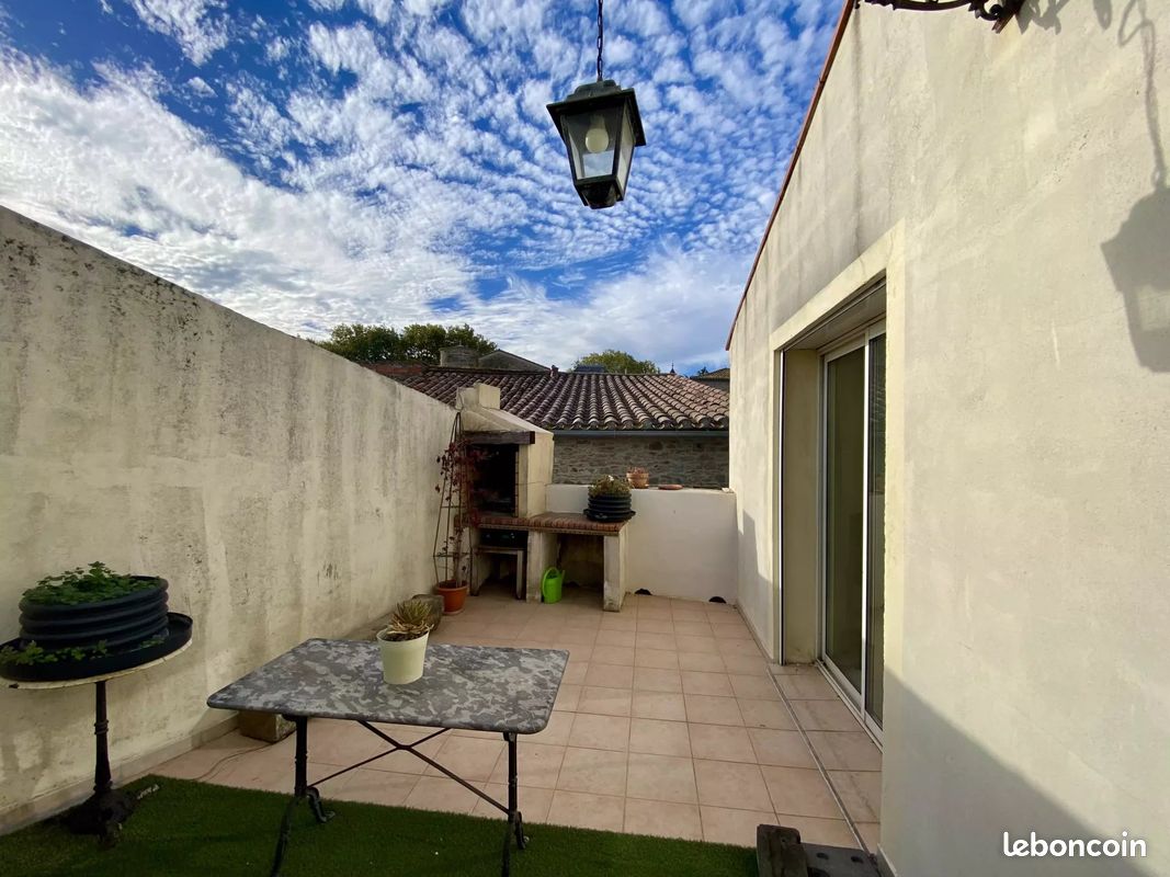 Maison 4 pièces 100 m² · à Villalier · 100 m² · 163 000 €