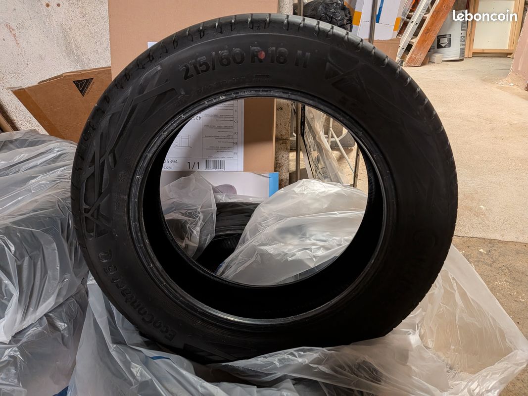 A vendre 4 pneus 215/60R18H (image 3)