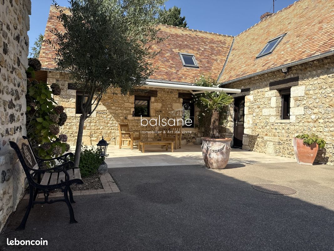 Maison 5 pièces 150 m² · à Le Bec-Thomas · 150 m² · 450 000 €
