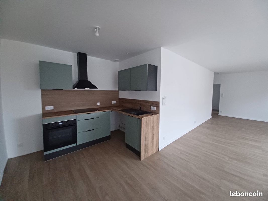 Maison 4 pièces 97 m² · à Cirières · 97 m² · 830 €/mois