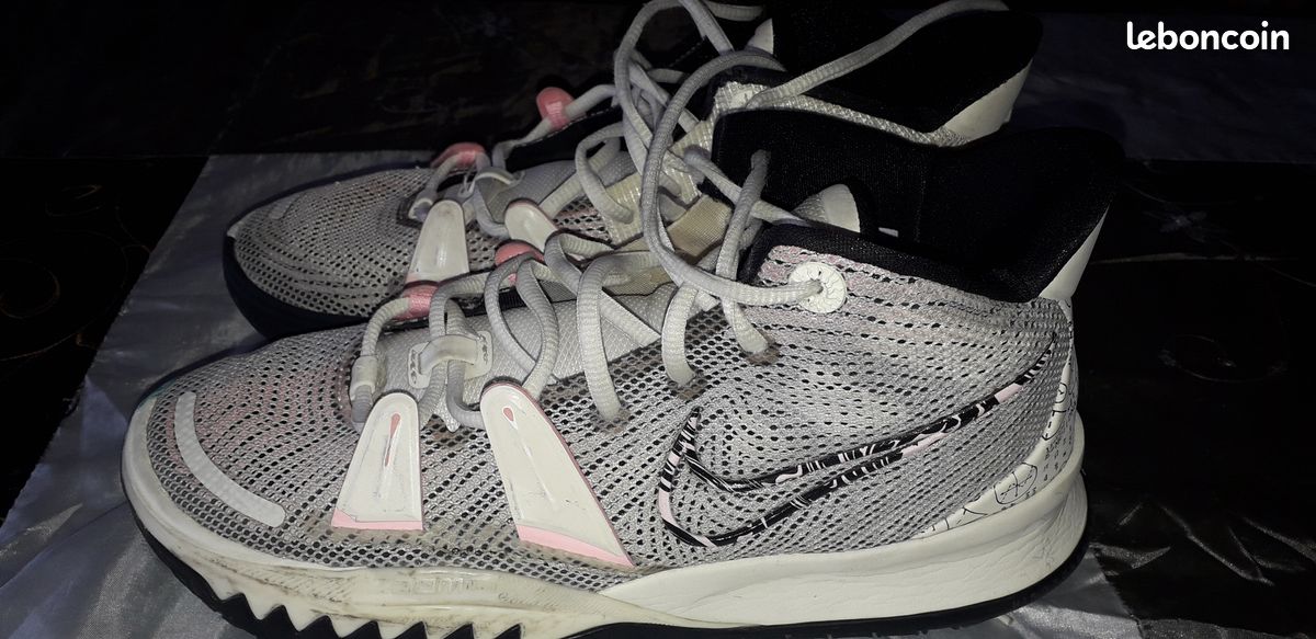 Nike Kyrie (image 1)