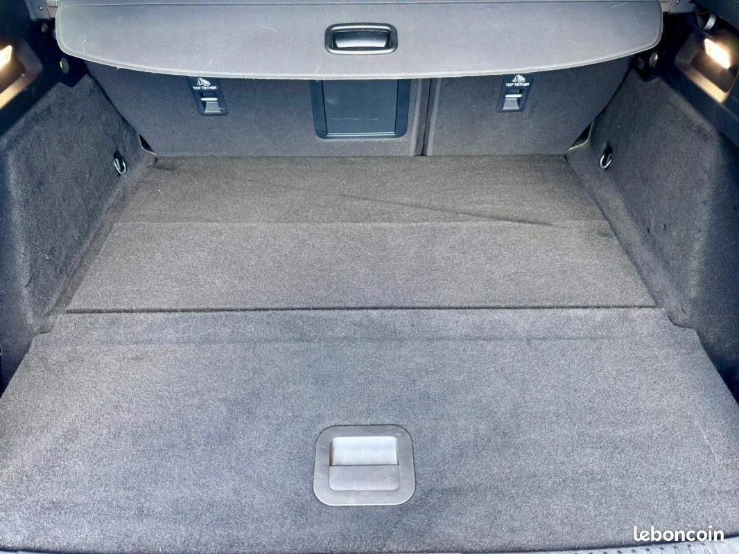 Ford Focus SW 1.0 EcoBoost 125 S&S mHEV ST-Line X (image 17)