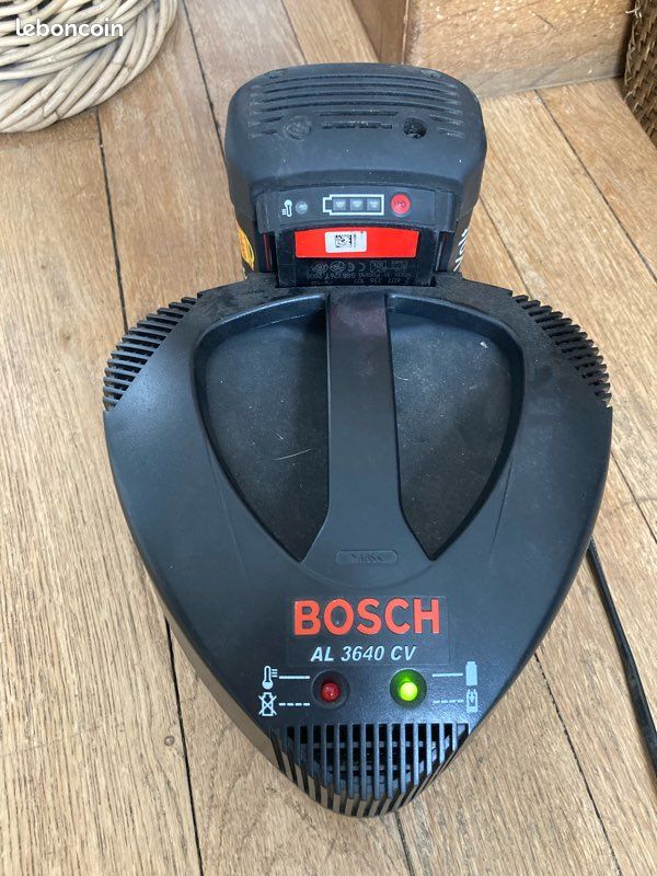 Chargeur batterie Bosch 36 V avec batterie (image 5)