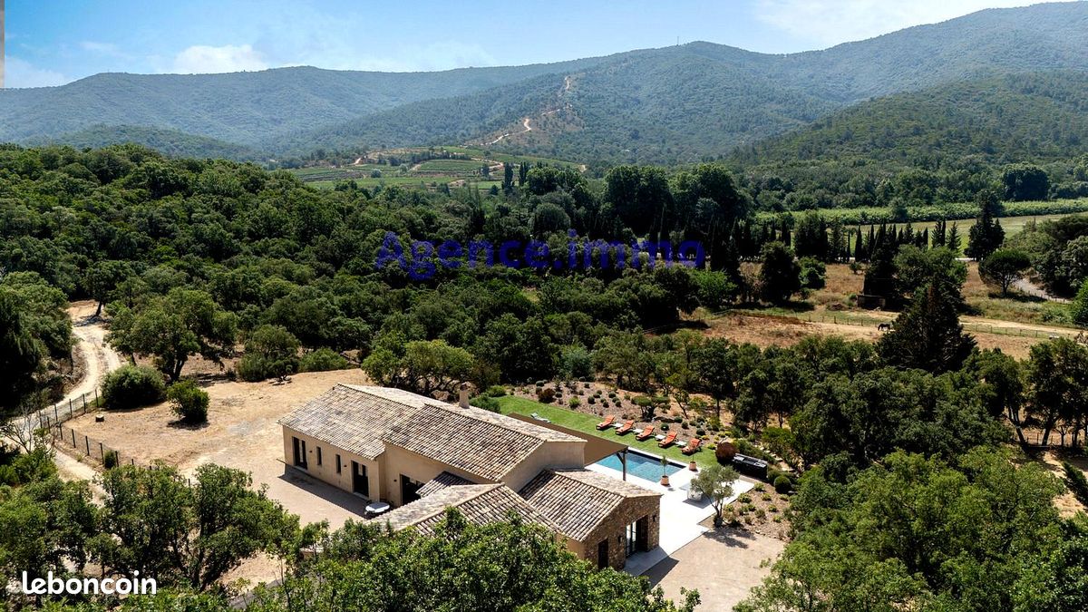 Maison 6 pièces 265 m² · à La Môle · 265 m² · 3 640 000 €