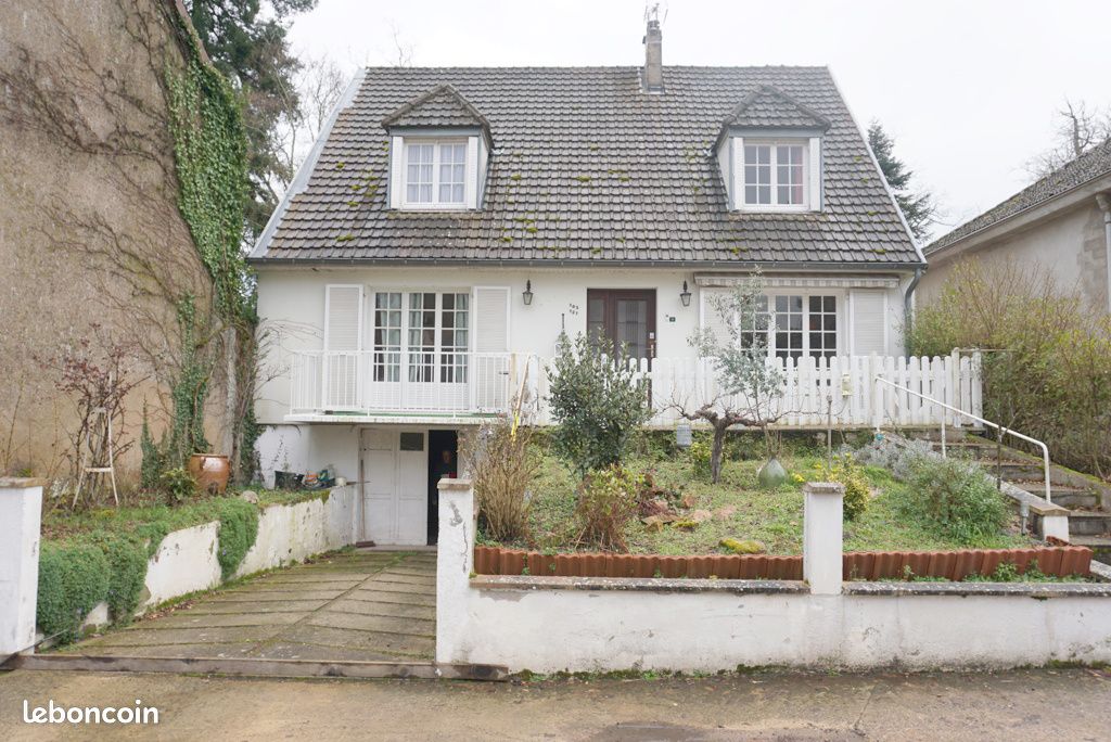 Maison 5 pièces 122 m² · à Lapalisse · 122 m² · 120 800 €