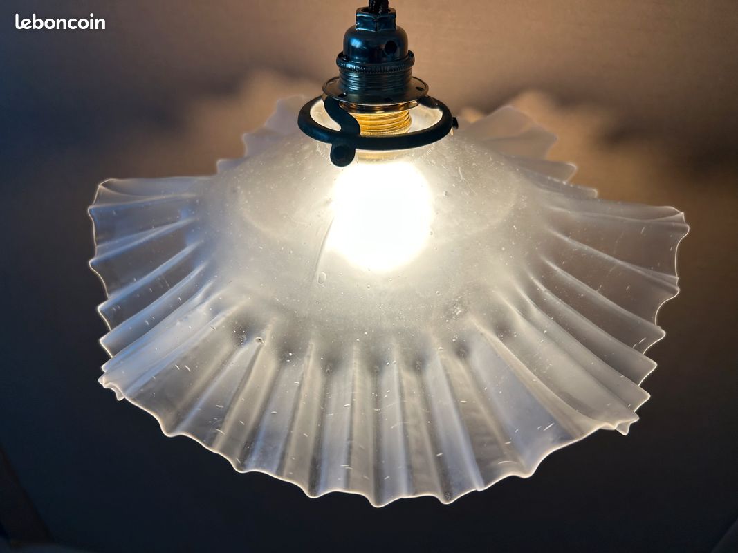Suspension en verre ancienne (image 10)