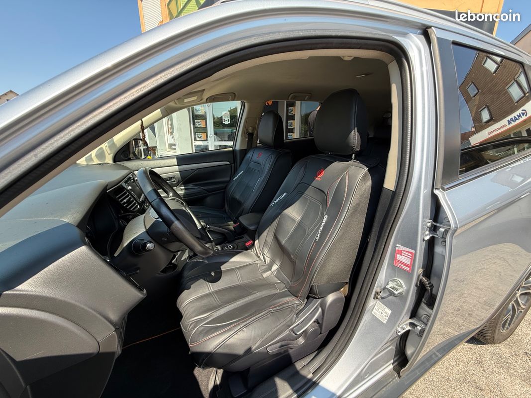 MITSUBISHI OUTLANDER 2.2 DID 150 CH INVITE 4Wd (image 5)