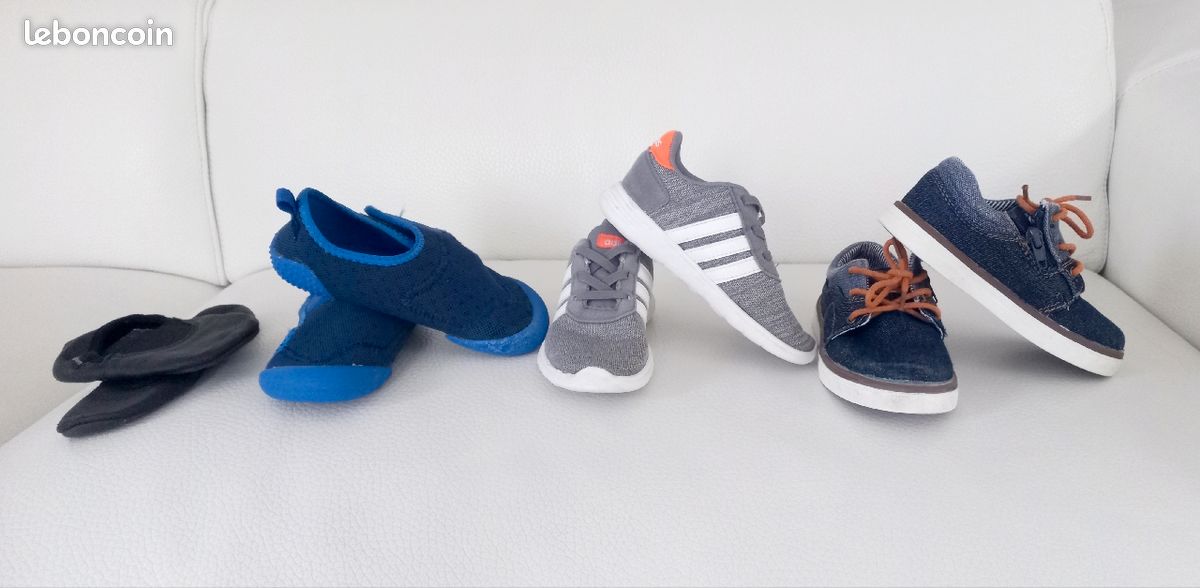 Lot de chaussures garçon taille 26 (image 7)