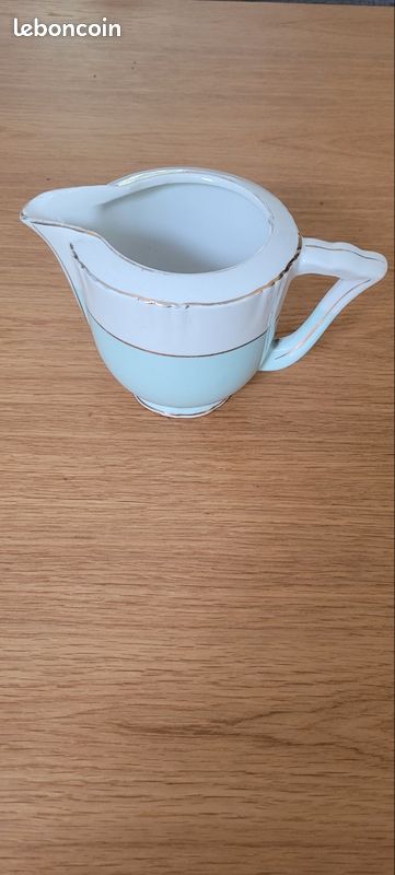Pot à lait vert et blanc (image 1)
