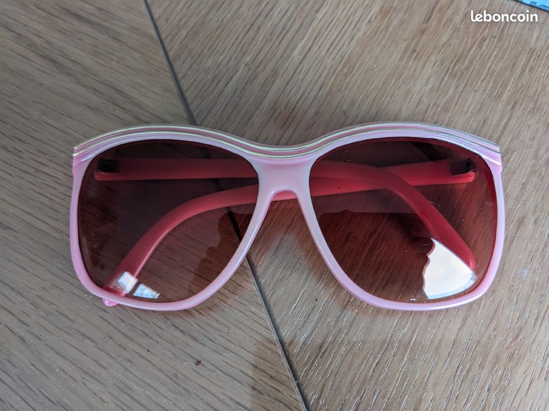 Lunettes soleil rose vintage (image 3)