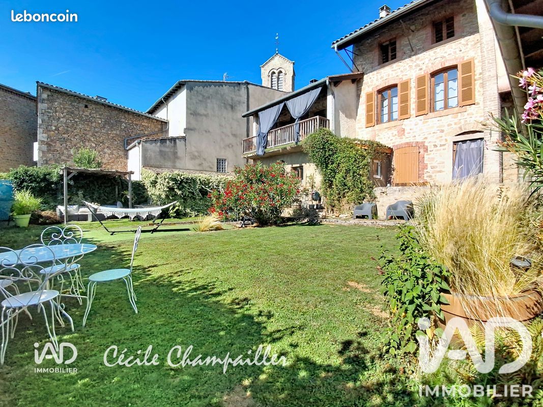 Maison 7 pièces 168 m² · à Roisey · 168 m² · 290 000 €